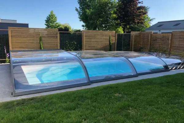 piscine polyester ernee