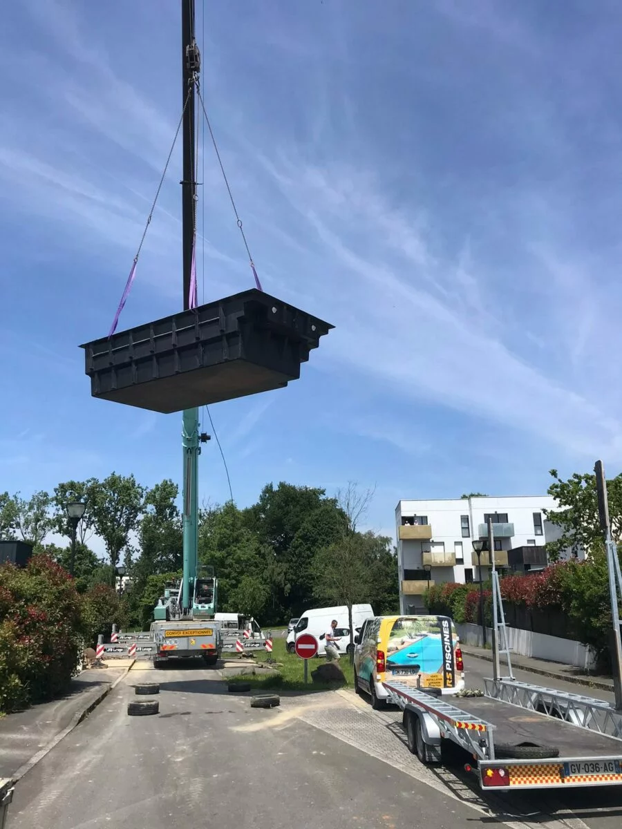 piscine polyester ernee