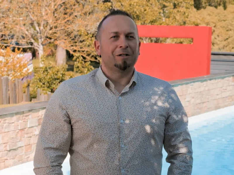 piscine polyester fougeres