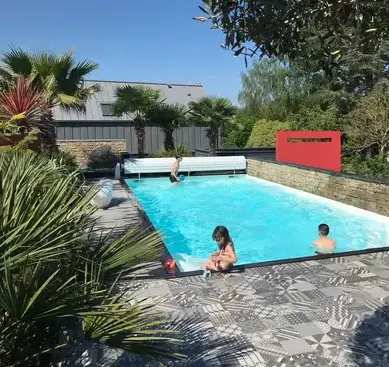 piscine polyester Laval-3